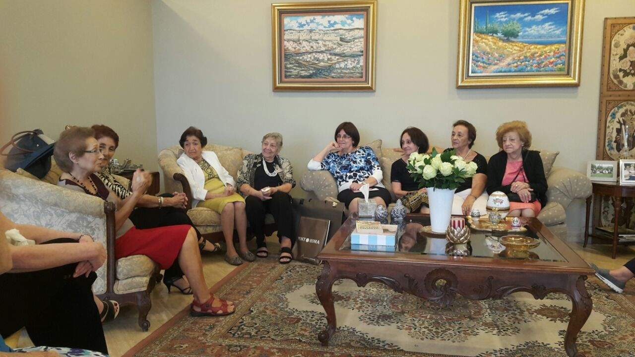 Daniella Teaching Torah to Grandmothers in her home in Panama